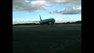 Boeing 757200 arrival in New Zealand for RNZAF 2003 [upl. by Ardnued]