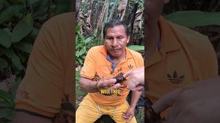 Trying Coca powder in the Amazon Jungle [upl. by Llenhoj]