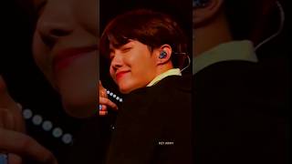 Chain kho gaya hai ❤️❤️ new watsapp status video jhope so hot 🔥🔥 popular song btsarmy bts [upl. by Aerdnaed]