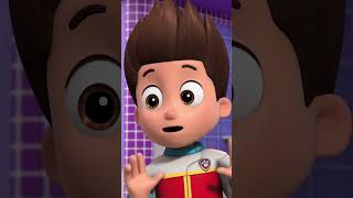 O Rubble e o Chase salvam aliens bebés  PAWPatrol Portugues shorts [upl. by Neelik985]