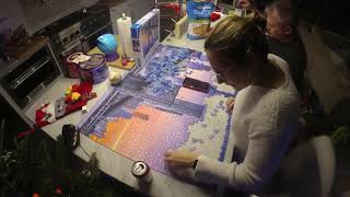 Building a 2000 piece Ravensburger puzzle New York Skyline in 9 minutes [upl. by Araldo]