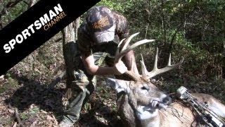 Bowhunter Whacks OneEyed Buck [upl. by Akinot]