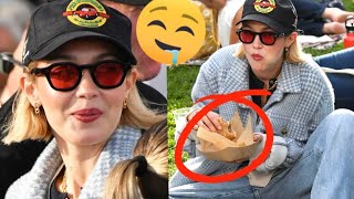 Gigi Hadid enjoying Burger 🍔 at Bottle Rock Napa Valley Festival [upl. by Turnheim632]