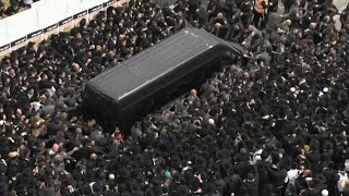 Funeral do influente rabino reúne multidão em Israel  AFP [upl. by Kwasi]