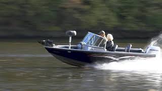 Review of VIZION 440CS and VIZION 440RS model boats [upl. by Ahsienor666]