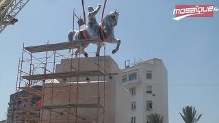 Tunis La statue de Bourguiba retrouve sa place [upl. by Vincent59]