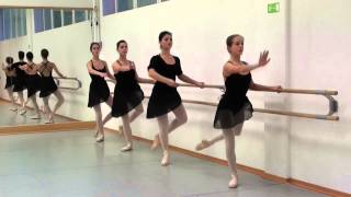 Lezione di Danza Classica  Tendus  secondo esercizio [upl. by Brainard]