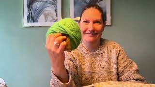 Knit with Lovergaard strikkepodcast episode 23  Hyun sweater og endnu en saga [upl. by Sherie]