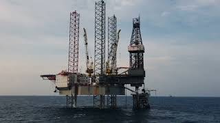 Types of Offshore Drilling Rigs  Drilling Engineering 02 [upl. by Sibby]