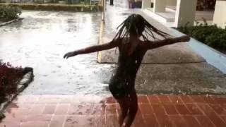 London dancing in rain in Cuba [upl. by Ihpen]