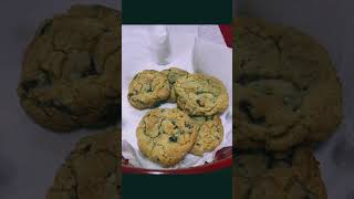 Perfect Chocolate Chip Cookies [upl. by Ierna]