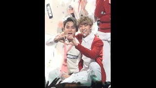 MPD직캠 세븐틴 디에잇 직캠 만세 MANSAE Seventeen Fancam 엠카운트다운151029 [upl. by Ellynad543]