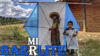 Construimos un barrilete gigante con los colores de Guatemala [upl. by Ellehcram532]