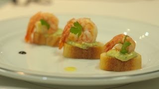 Receita Lombardo Canapé de Camarões com Creme Aveludado de Abacate [upl. by Dewitt]