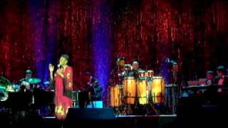 Dionne Warwick  Oh Bahia e Jobim Medley  HSBC Show  10042010 [upl. by Edie]