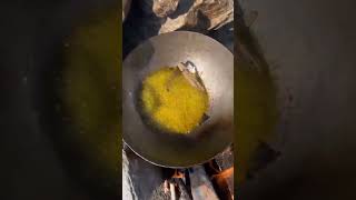 Nadi Mein Banaya Chicken Rice👌Aag Mein Bane Hue Bhojan Ka Swad Hi Kuchh Alag Hota Hai❤️ShortVideo [upl. by Tratner511]