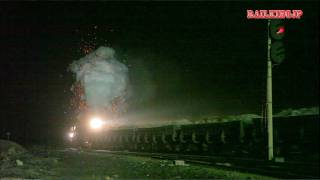 0022 Fire spark with China Steam train  中国の蒸気機関車 建設型大噴火！ [upl. by Dick979]