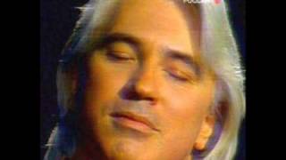 Dmitri Hvorostovsky Дмитрий Хворостовский Ne poy krasavitsa pri mne 1991 [upl. by Ardnu]