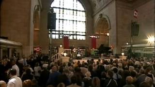 DIANA KRALL in concert Live at Union Station Toronto 2004 [upl. by Eri]