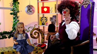 📺 TV RUBRA  Rubra e as Criaturas  ALICE E LOLA NO AMOR Ep1  1ª Temp [upl. by Cogn]