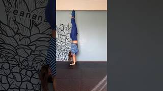 Easy Handstand Tutorial 🔥 How long did I hold in the end [upl. by Terri648]