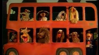 The Muppet Show  519 Chris Langham  UK Spot “Maybe It’s Because I’m a Londoner” 1981 [upl. by Anyale752]