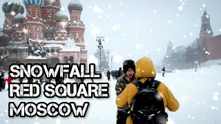 ❄️ MASSIVE SNOWFALL on Red Square MOSCOW December 3 2023 4K Winter Wonderland [upl. by Brandi877]