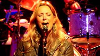 Tedeschi Trucks 102511 Everybodys Talkin [upl. by Faber]