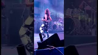 Sunidhi Chauhan Viral Dance and Singing Live Performance [upl. by Mcneil363]