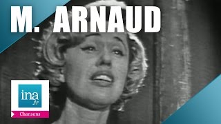 Michèle Arnaud quotZon zon zonquot live officiel  Archive INA [upl. by Aneerak]