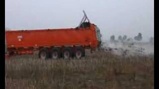 THE BIGEST MANURE SPREADER IN THE WORLD  EPANDEUR  ROZRZUTNIK BROCHARD [upl. by Enirahtak]