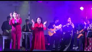 Runa Laila  Live Concert London  Daiya Ray Daiya Kanta Chubha [upl. by Origra550]