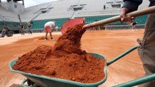 Roland Garros clay A layered cake  with red frosting [upl. by Kassaraba]