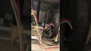 Not working hvacmaintenance hvacairsystem airconditioner اكسبلور airconditioningrepair [upl. by Marlee]