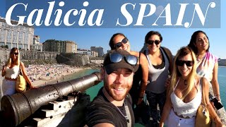 Venezuelan Girls Show Gringo Strange Galician City  A Coruña Spain [upl. by Dhaf]