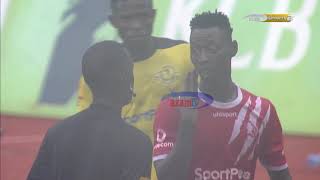 Kelvin Yondani alipomtemea mate Asante Kwasi Simba 10 Yanga  2942018 [upl. by Lleoj527]