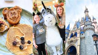 DISNEY Vlog Day at Disney  Crystal Palace and Hollywood Studios for Kearstens Birthday Weekend 🥳🧁 [upl. by Aramo]