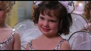 She cant stop looking  Funny bloopers  The Little Rascals 1994 [upl. by Garey]