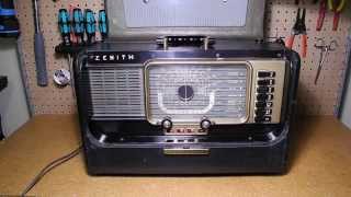 The Zenith H500 Super TransOceanic Portable Radio [upl. by Avlasor]