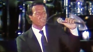 Julio Iglesias  Momentos LIVE 1983 [upl. by Aynekat]