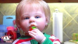 My Reborns 👶🏼 Gingerbread House Fun with Adeline Holiday Treat Decorating with My Reborn Doll [upl. by Ttcos560]