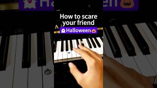 Here is how to scare your friend on Halloween🎃👻 [upl. by Lunseth]