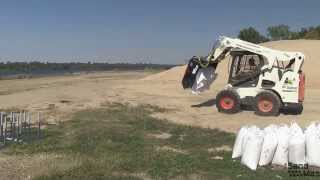 Sandbagging Equipment Fills Sandbags at an Amazing Rate [upl. by Felisha]