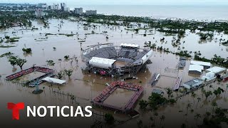 En Acapulco llovió en días lo que llueve en un año y no hay cifra de muertes  Noticias Telemundo [upl. by Colwin174]