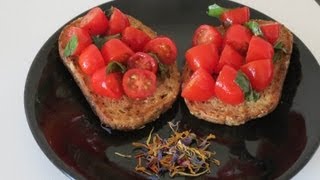 Recette de bruschettas aux tomates cerises et basilic [upl. by Maupin67]