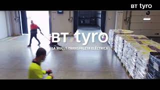 BT Tyro  Transpaleta eléctrica para la carga y descarga de camión [upl. by Pomfret]