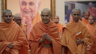 Mahant Swami Maharaj live darshan at evening 26112023 bochasan baps [upl. by Imoyaba654]