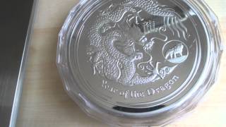 Münzfälschung 1kg Silbermünze Drachen und Degussa Goldbarren [upl. by Yeloc]