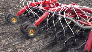 Bourgault Paralink 3320 2 [upl. by Sisxela287]