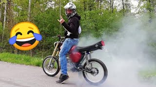 Simson Burnout  Palenie gumy simsonem  CHYLORACING [upl. by Dnomaid636]